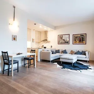 https://santo-stefano-luxury-apartment.it-lombardy.com